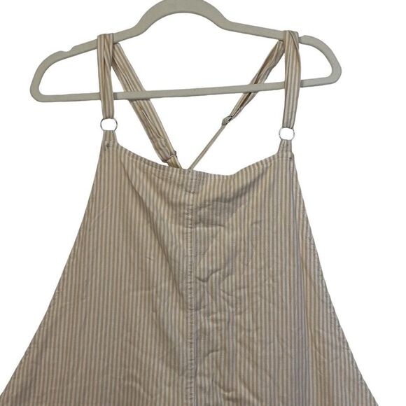 NWT 3x Torrid 3.5 Inch Stretch Linen Blend Shortall overalls pen mark on pocket - Picture 6 of 13